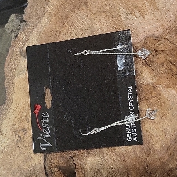 Vieste Genuine Austrian Crystal Silver Tone earrings - Picture 1 of 1
